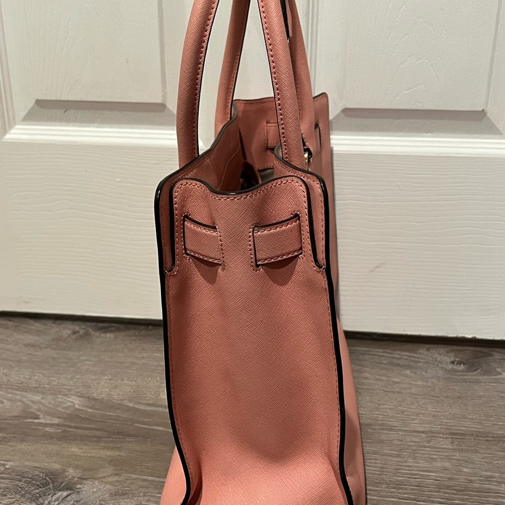 NWOT- Dillon Large Saffiano Leather Satchel- Michael Kors - Picture 4 of 11